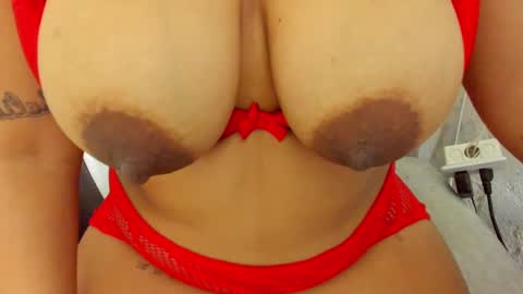 Snapshot of arabela_dream25 chatting on 02/14/25, 10:25 ARABELA online show from 02/14/25, 10:25