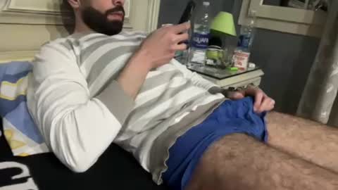 Snapshot of arabman991 chatting on 12/28/24, 01:50 Egyptian Man online show from 12/28/24, 01:50