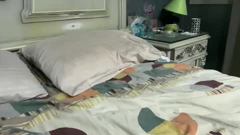 Snapshot of arabman991 chatting on 10/05/25, 11:24 Egyptian Man online show from 10/05/25, 11:24