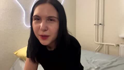 Emi online show from 06/25/26, 04:22