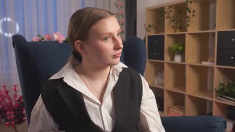 Valentina online show from 12/05/25, 04:10