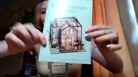 Snapshot of aracelisisofo chatting on 07/21/26, 12:07 Sarah online show from 07/21/26, 12:07