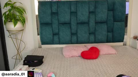   online show from 05/01/26, 03:00