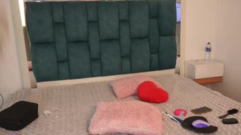   online show from 05/29/26, 04:10