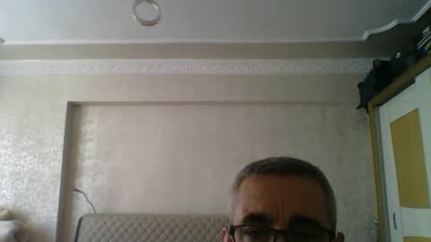 Snapshot of arammiran13 chatting on 04/17/26, 12:19 arammiran13 online show from 04/17/26, 12:19