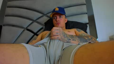 Archie online show from 11/02/25, 06:43