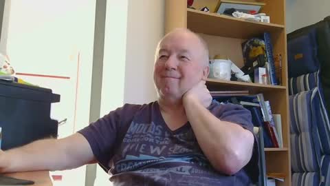 arcticman44 online show from 02/11/25, 11:54