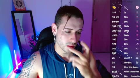 Snapshot of ares_blue chatting on 01/27/25, 10:49 ares blue online show from 01/27/25, 10:49