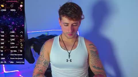 Snapshot of ares_blue chatting on 11/06/25, 02:07 ares blue online show from 11/06/25, 02:07