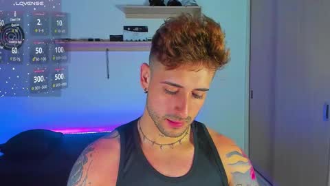 Snapshot of ares_blue chatting on 11/17/25, 11:05 ares blue online show from 11/17/25, 11:05