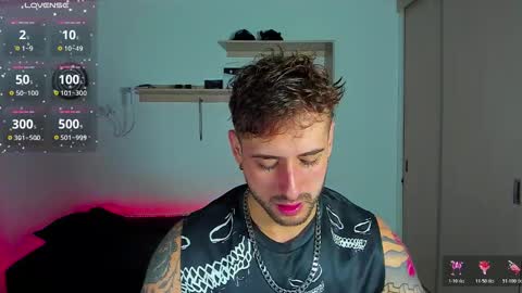 Snapshot of ares_blue chatting on 11/21/25, 11:42 ares blue online show from 11/21/25, 11:42