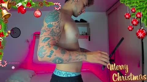 Snapshot of ares_blue chatting on 12/15/25, 11:14 ares blue online show from 12/15/25, 11:14