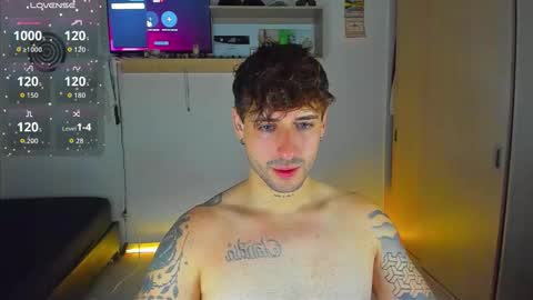 Snapshot of ares_blue chatting on 02/18/26, 01:12 ares blue online show from 02/18/26, 01:12