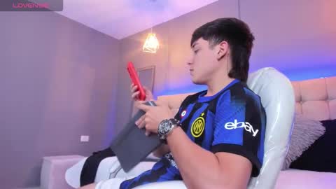 Ares online show from 09/27/25, 09:42