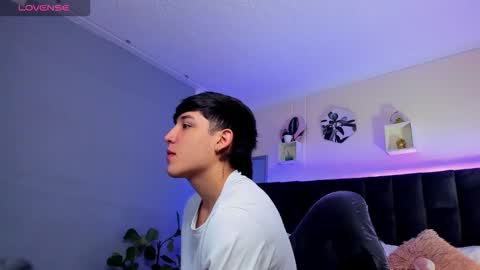 Ares online show from 09/28/25, 02:55