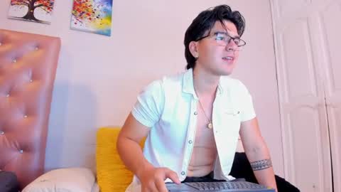 Snapshot of ares_lee chatting on 08/08/26, 03:14 ARES online show from 08/08/26, 03:14