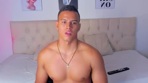 Snapshot of areslevi chatting on 09/13/25, 09:47 ares levi online show from 09/13/25, 09:47