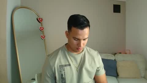 Snapshot of areslevi chatting on 03/19/26, 05:33 ares levi online show from 03/19/26, 05:33