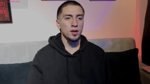 Snapshot of aresmassimox chatting on 12/03/25, 03:03 Mateo online show from 12/03/25, 03:03