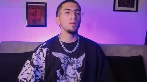 Snapshot of aresmassimox chatting on 02/03/26, 12:43 Mateo online show from 02/03/26, 12:43