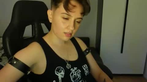 Snapshot of aresnoir chatting on 06/05/26, 09:53 AresNoir online show from 06/05/26, 09:53
