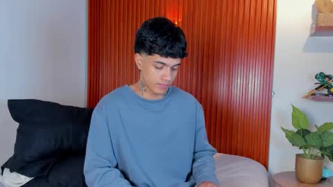 Snapshot of aress444 chatting on 09/13/25, 02:33 aress444 online show from 09/13/25, 02:33