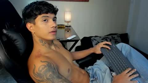 aress444 online show from 12/16/25, 04:45