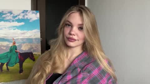 Amelia online show from 12/02/25, 08:08