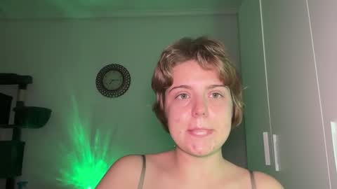 Snapshot of ari_crystal chatting on 03/06/26, 05:09 ari_crystal online show from 03/06/26, 05:09