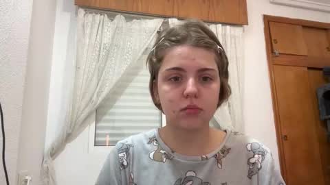 Snapshot of ari_crystal chatting on 03/10/26, 06:13 ari_crystal online show from 03/10/26, 06:13