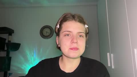 Snapshot of ari_crystal chatting on 03/14/26, 04:23 ari_crystal online show from 03/14/26, 04:23