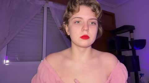 Snapshot of ari_crystal chatting on 03/15/26, 06:36 ari_crystal online show from 03/15/26, 06:36