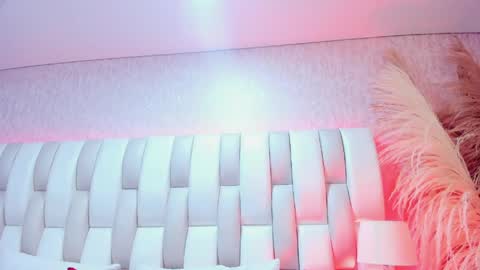 ari_lynn_ online show from 04/08/26, 03:06