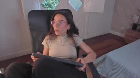 Ari Wilde online show from 03/20/26, 12:54