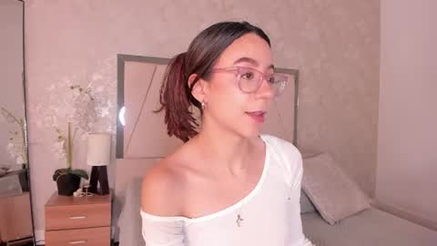 Ari Wilde online show from 06/22/26, 12:13