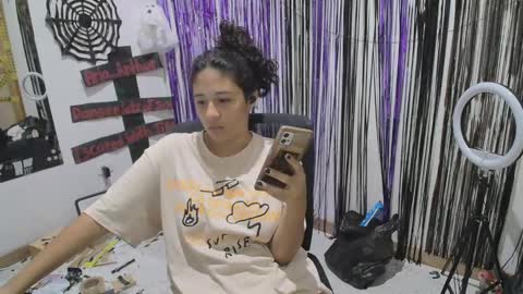 Snapshot of aria_arthur chatting on 10/14/25, 09:43 aria_arthur online show from 10/14/25, 09:43