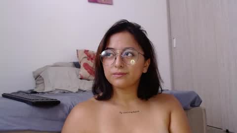 Snapshot of aria_bronw chatting on 06/03/26, 02:33 AriaBronw online show from 06/03/26, 02:33
