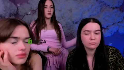 Aria online show from 05/06/26, 07:19