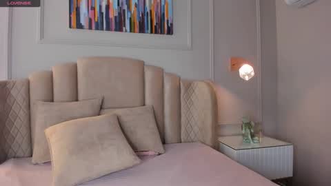 Snapshot of aria_greco chatting on 01/10/25, 02:57 Aria  online show from 01/10/25, 02:57