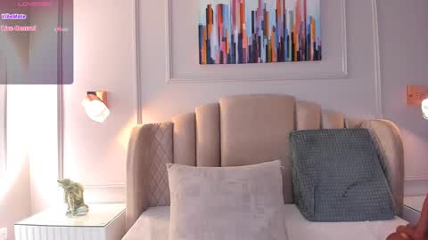 Snapshot of aria_greco chatting on 02/28/25, 06:32 Aria  online show from 02/28/25, 06:32