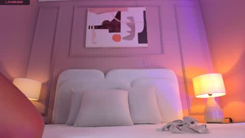 Aria  online show from 05/21/26, 02:51