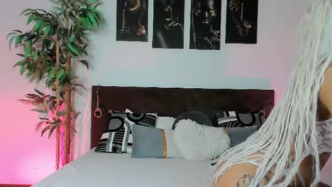 Snapshot of aria_lush chatting on 07/14/26, 05:40 aria lush online show from 07/14/26, 05:40