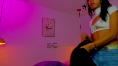 Snapshot of aria_millers1 chatting on 04/24/26, 11:01 aria_millers1 online show from 04/24/26, 11:01