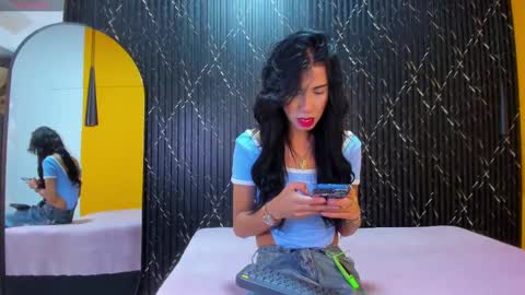 Aria Millers  online show from 10/07/25, 11:40