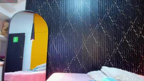 Aria Millers  online show from 10/08/25, 11:30