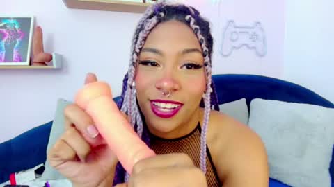 Snapshot of aria_peach_ chatting on 07/03/26, 03:51 ARIA PEACH online show from 07/03/26, 03:51