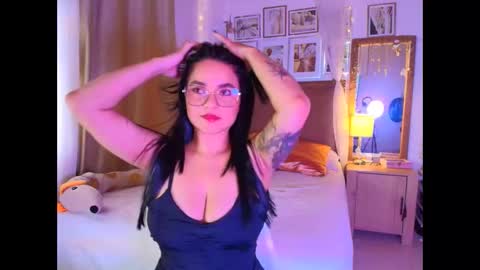 Snapshot of aria_sweet21 chatting on 02/02/26, 07:23 aria_sweet21 online show from 02/02/26, 07:23