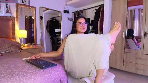 Snapshot of aria_sweet21 chatting on 03/03/26, 02:56 aria_sweet21 online show from 03/03/26, 02:56