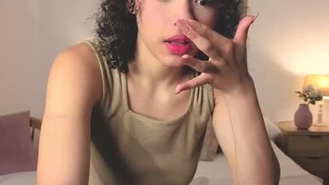 ariaa_23 online show from 11/24/25, 03:01