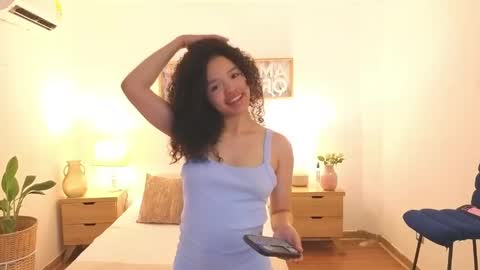 ariaa_23 online show from 05/26/26, 01:29
